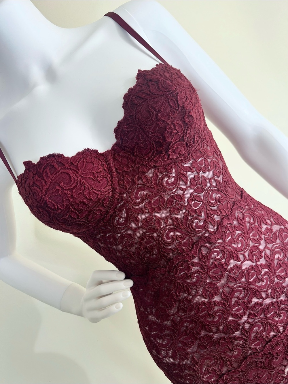 MARCIANO LACE MINI DRESS - SIZE XS